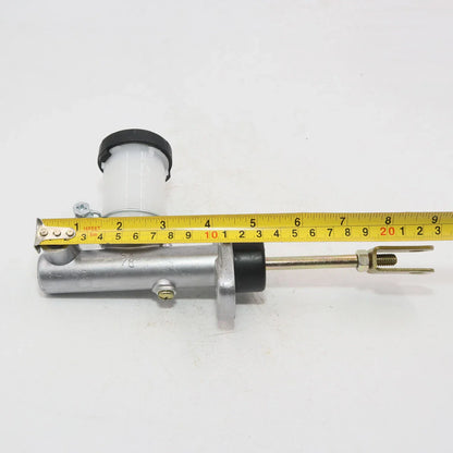 Clutch Master Cylinder for Datsun Nissan Pathfinder SD22/23/25 720 1979-1986