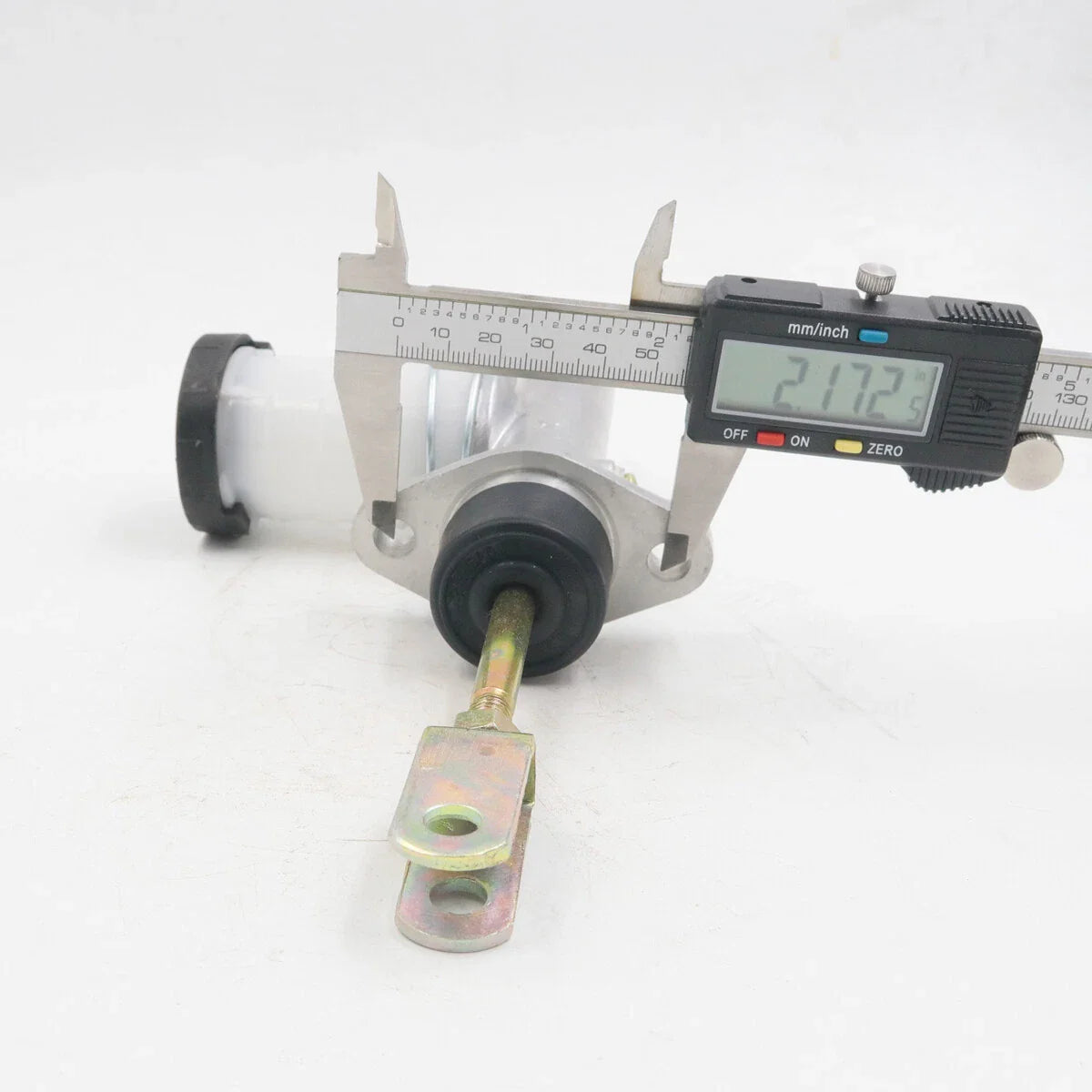 5/8 Clutch Master Cylinder for Nissan Datsun 520/521 1968-1972