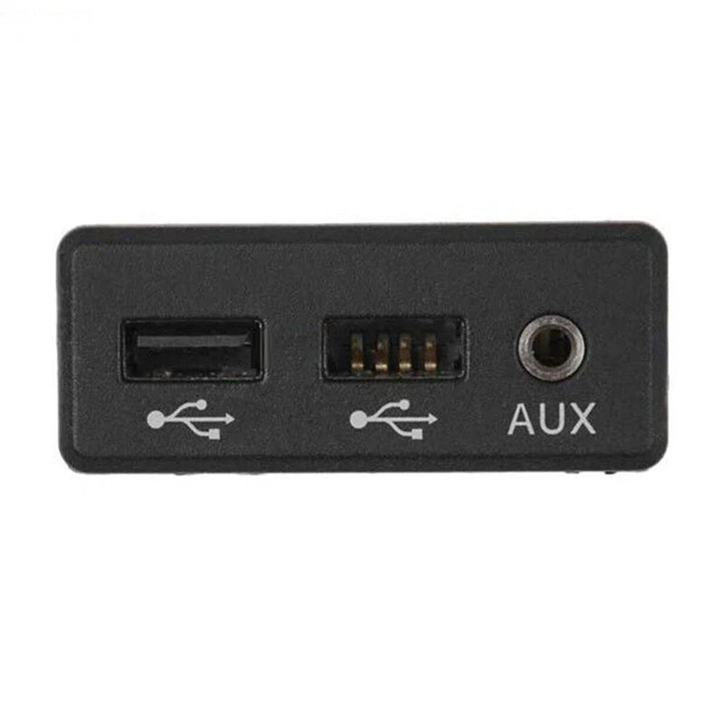 Nissan Dual AUX USB Port