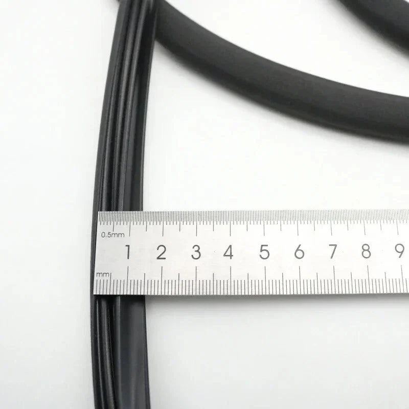 Toyota LC100 / Lexus LX470 Weatherstrip Sliding Roof Seal (1998–2007)