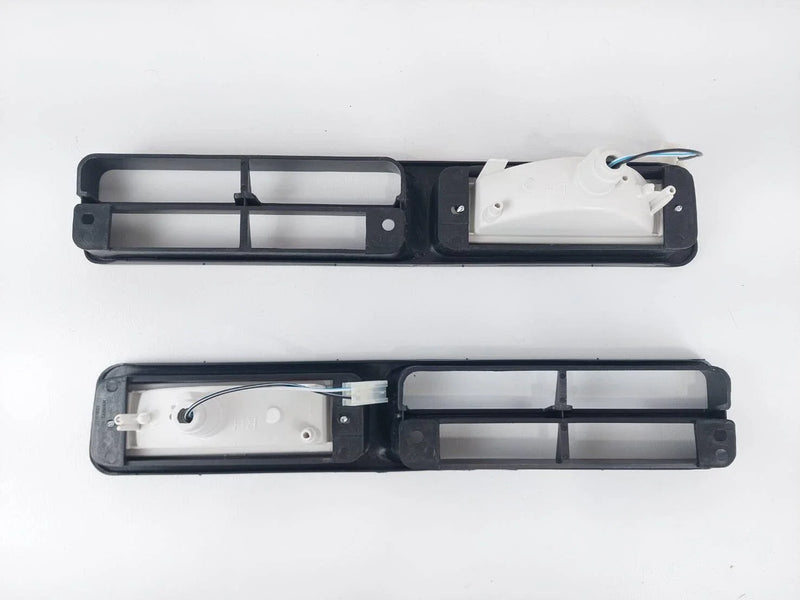 Nissan Navara D21 Bumper Finisher & Turn Signal (1992-1997)