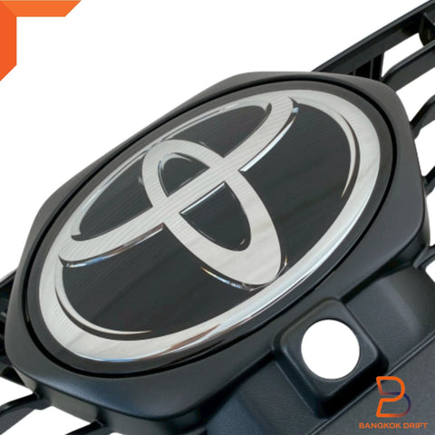 Toyota Hilux Ute SR5 Rogue 2020-2025 w / Camera Mount Genuine Front Grill