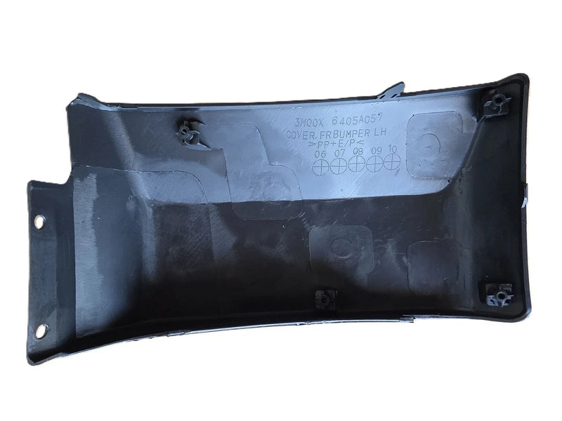 Mitsubishi Pajero NS / NT Front Bar Mould Left Side (2006–2011)