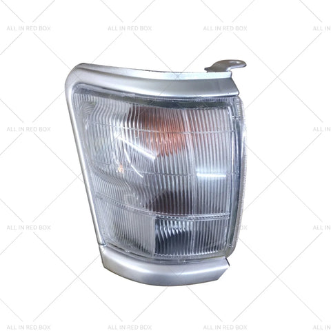 Toyota Hilux Clear Corner Indicator Blinker Park Lights Pair (1997-2001)