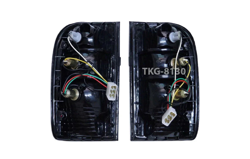 Toyota Hilux MK4 2 x Rear Tail Lights (2003-2004)