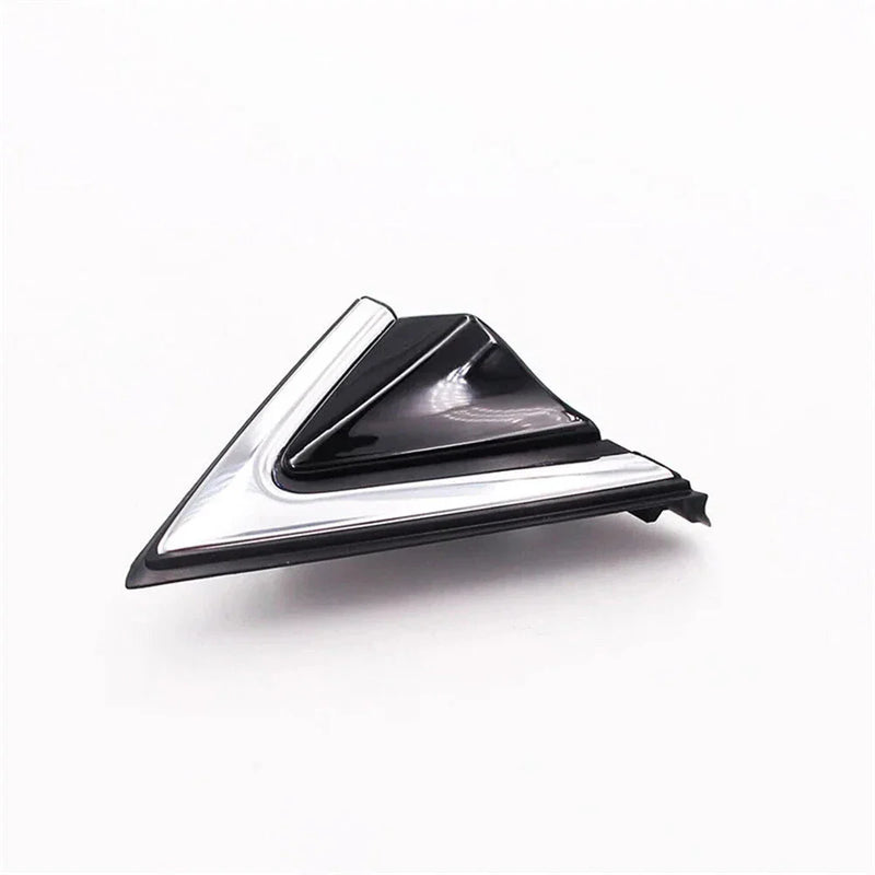 Hyundai Santa Right Fender Pillar Molding (2013-2019)