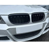 BMW E90 E91 325i 328i Front Kidney Grille Grill Pair Gloss Black (2009-2011)