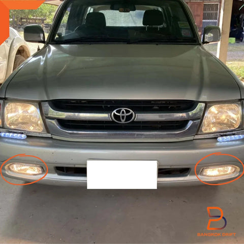 Toyota Hilux MK5 2WD Fog Lamp Spot Light (2003-2005)