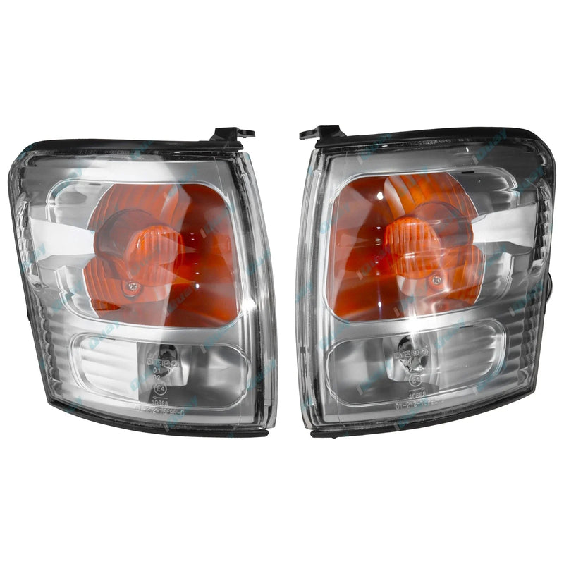 Hilux LN147R 2001~2005 RWD Front Indicator Corner Park Light / Lamp Pair