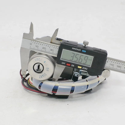 Ignition Switch Door Fuel Lid Lock Set for Mazda Bravo B2200 B2600 FD Courier Pickup