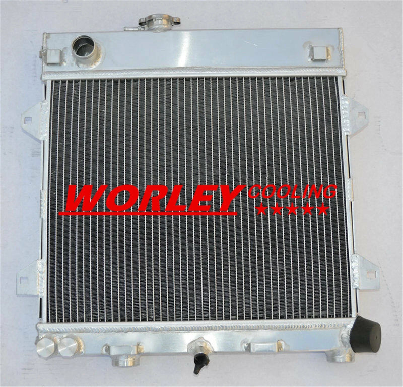 BMW E30 M10 316i 318i (1982-1991) + 14" Fan Aluminum Radiator