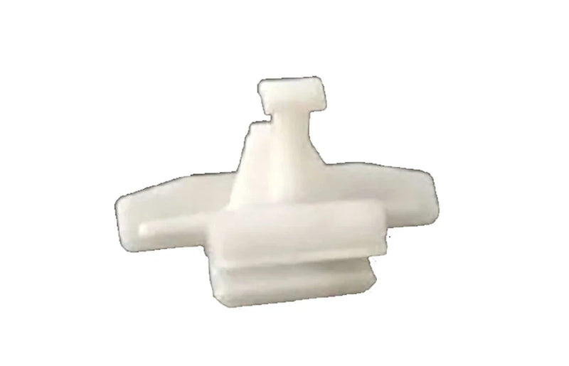 Toyota Corolla AE111 2 x Rear Bumper Support Clips (1995-2000)