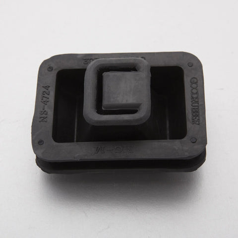 Nissan Navara D21 Clutch Fork Release Rubber Dust Boot (1986-1997)