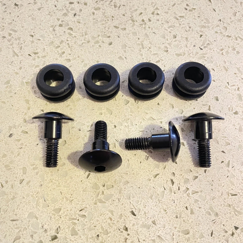 Yamaha R1 / R6 4x rubber fairing gaskets & 2x M6 black alum shoulder bolts