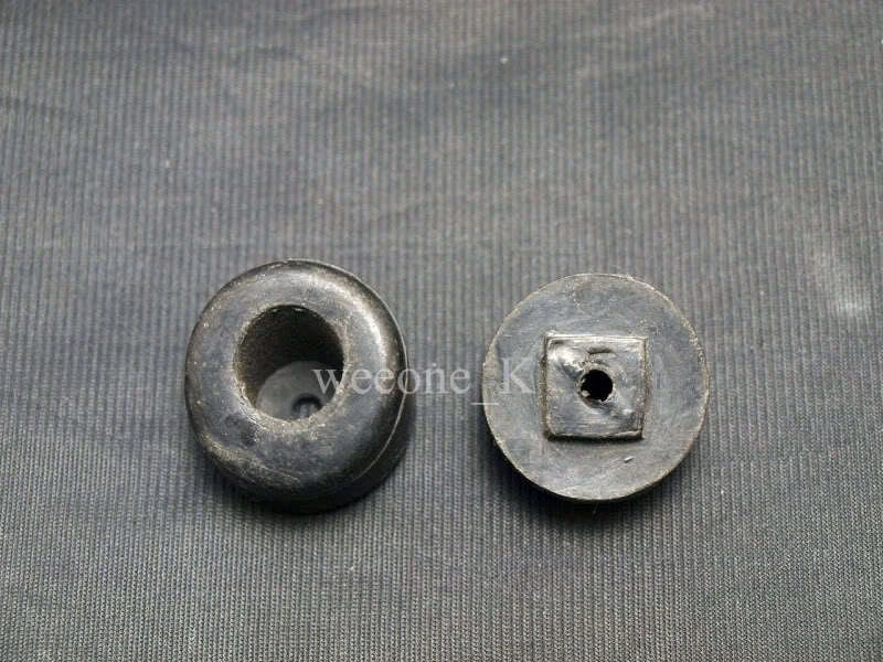Datsun 620 UTE 2 x Tail Gate Rubber Bumpers (1972-1987)