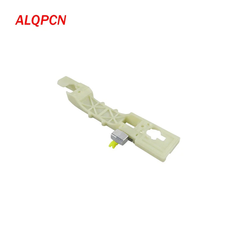 Hyundai Tucson Front Right Handle Bracket (2005-2009)