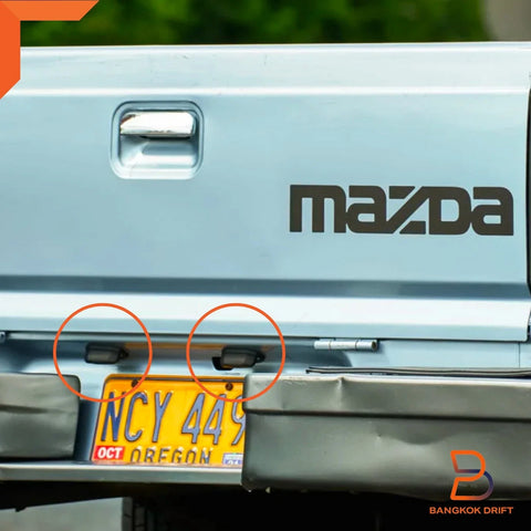 Mazda B Series Bravo B2000 B2200 B2600 Rear License Plate Light (85-96)