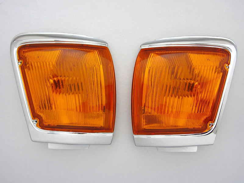 88-97 Toyota Hilux LN103 Chrome Indicator Corner Lights (88-97)