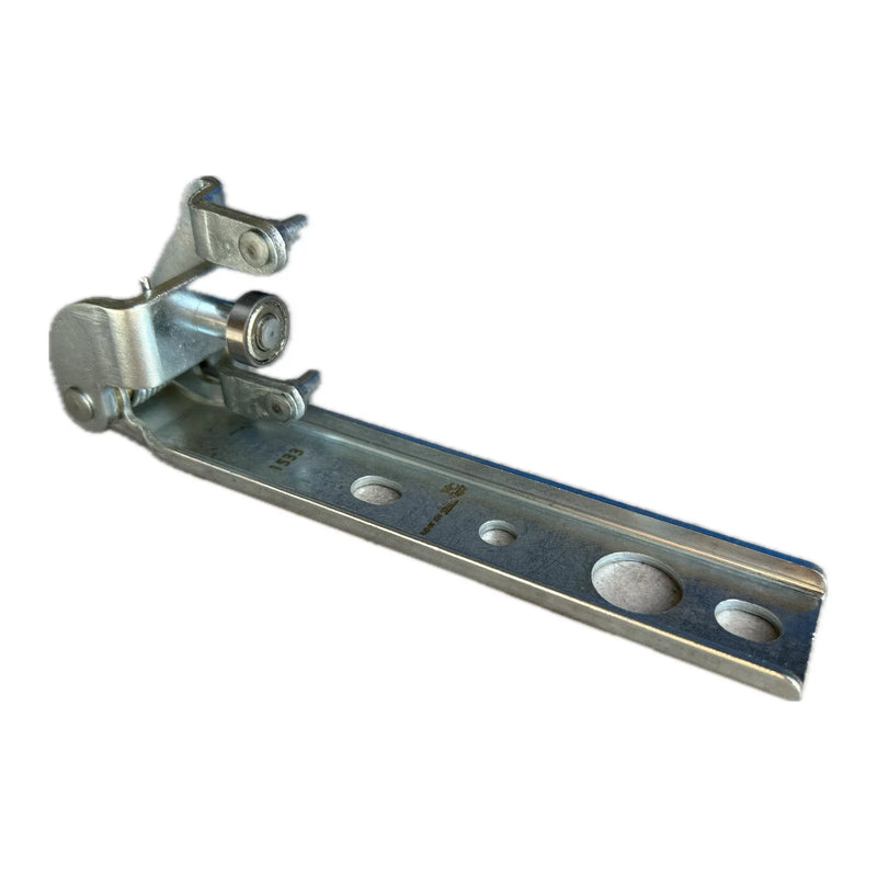 Toyota HiAce Left Middle Sliding Door Roller Hinge Bracket (1989–2005)