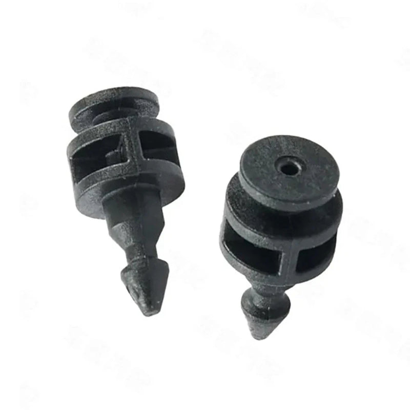 Mercedes-Benz Sprinter 20 x Rear Light Clips (2006-2017)