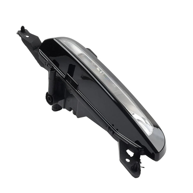 Land Rover Range Rover Evoque Right Side Front Fog Lamp Light (2016-2019)
