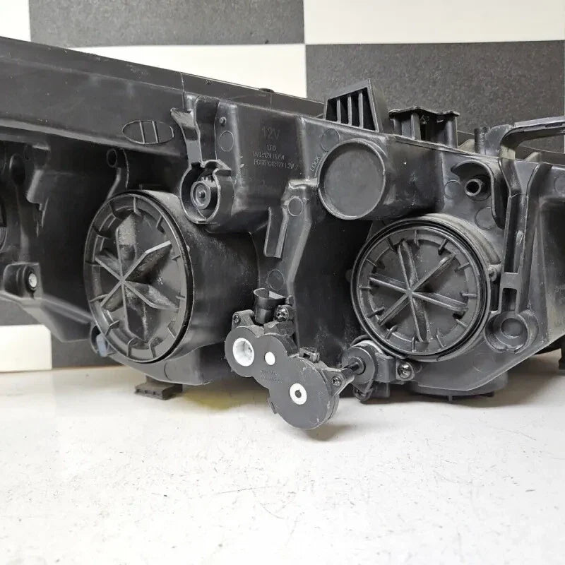 Mitsubishi Outlander Dust Cap Back Cover Lid (2016–2019)