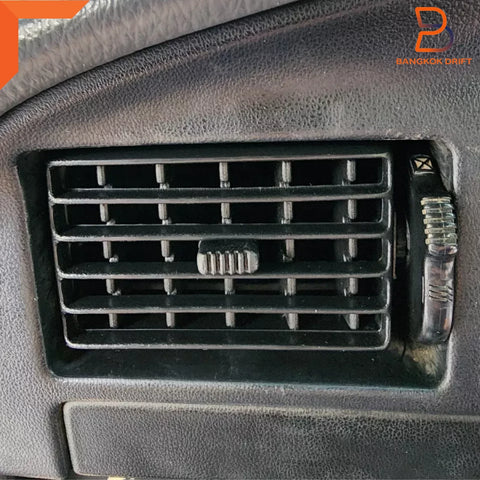 Toyota Hilux Ute 4 x Black Air Vent Grille (88-97)