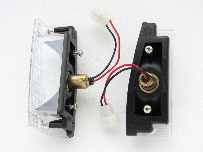 Toyota Corolla E70 KE70 TE71 TE72 KE75 Front Corner Lights (1979-1982)