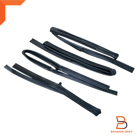 Nissan Navara D40 Dual Cab Ute Door Window Weatherstrip Seal (2005-2014)