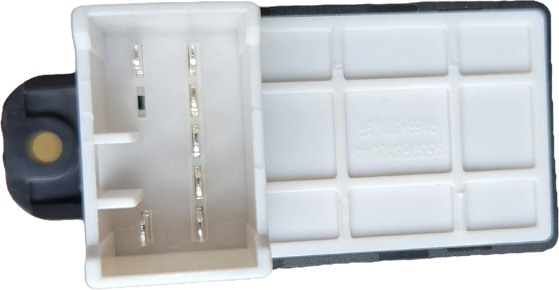 Hyundai i20 PB Single Power Window Switch 7 Pins (2008–2014)