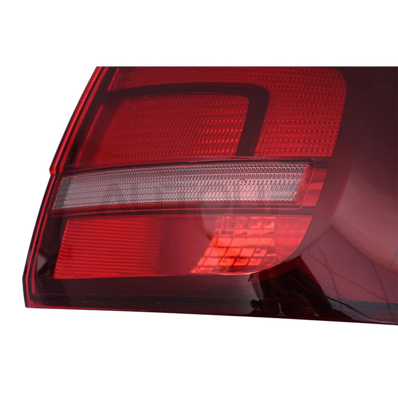 Volkswagen Jetta Tail Light / Passenger Side Outer / Rear Lamp (2015–2018)