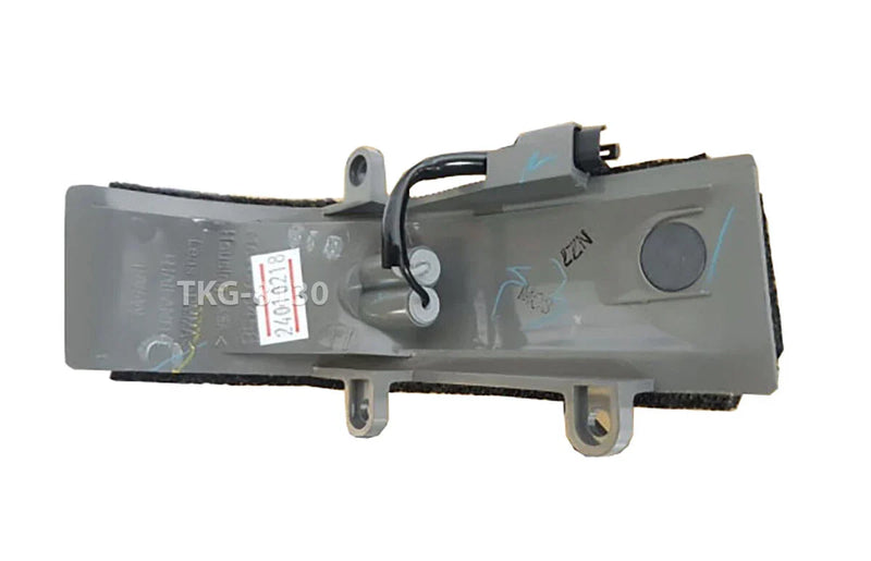 Toyota Corolla, Camry, Yaris RH Turn Signal Light (2007-2011)