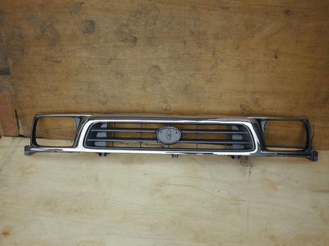 Front Grille FOR Toyota Hilux RN147 1997-2001 chrome