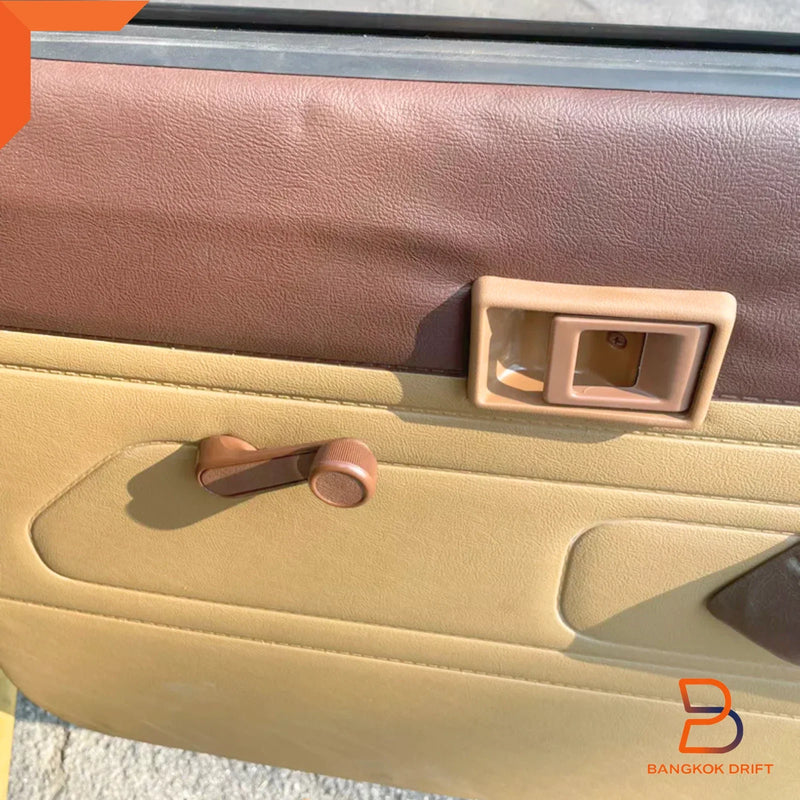 Toyota Pickup LN55 LN56 LN65 Brown Interior Door Panel Pair + Clips (83-88)