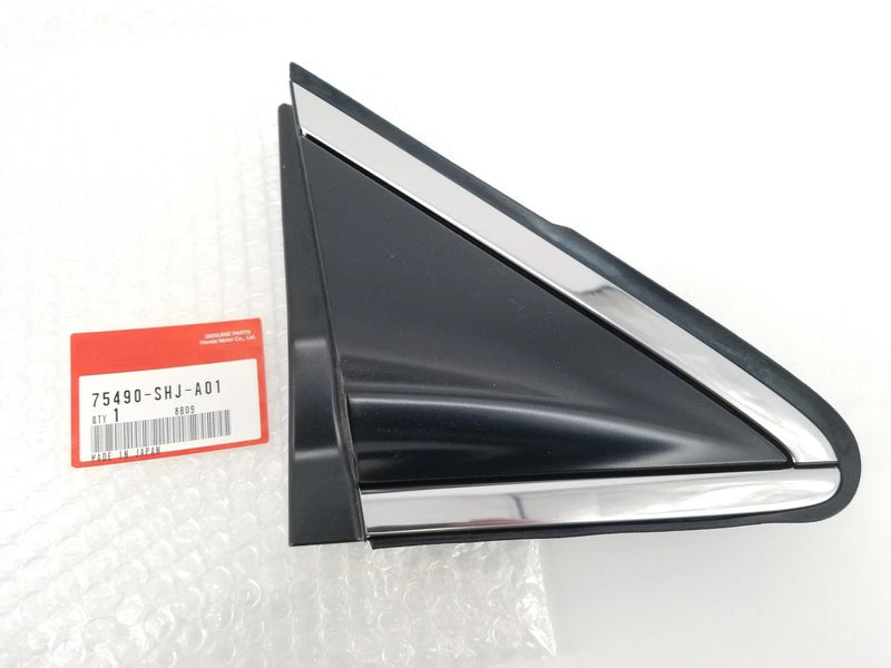 Honda Odyssey Right Front Pillar Corner Garnish Cover (2005–2010)