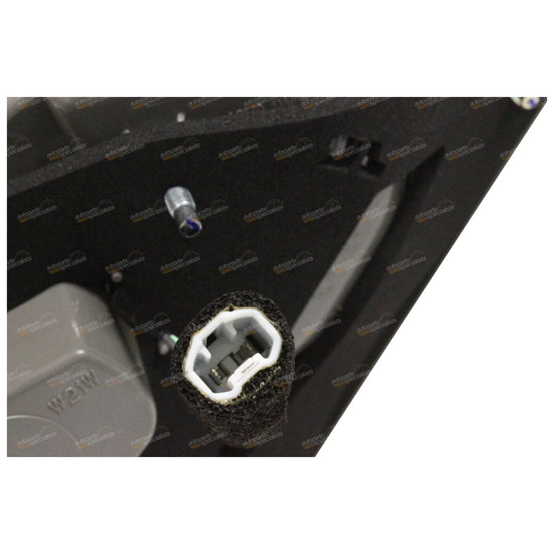 Toyota Aurion GSV40 LH / Left Trunk/Boot-lid Taillight (2006-2009)