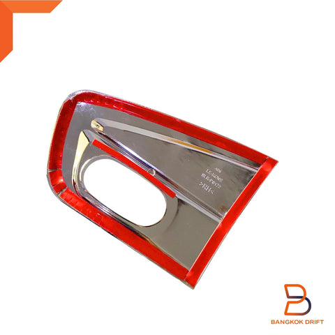 Mitsubishi Triton ML MN Chrome Side Vent Indicator Light (2005-2015)