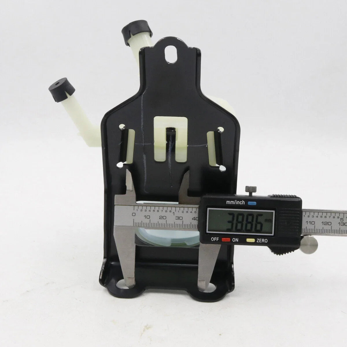 Power Steering Fluid Reservoir for 2.0/3.0 Diesel Toyota Hilux2004-2010