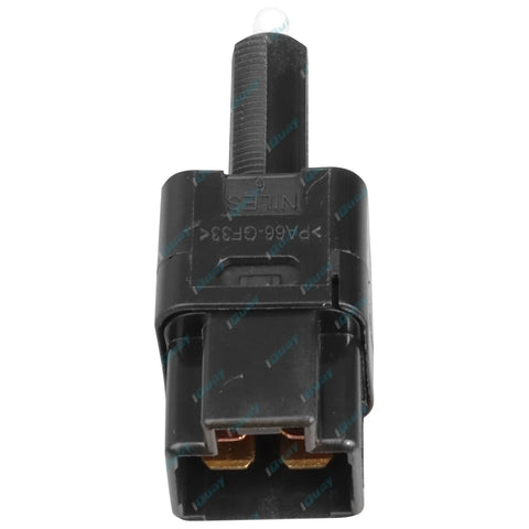 Nissan Navara D40 4cyl 2.5L 6cyl 3.0L V6 4.0L 2005~2015 Brake Light Switch