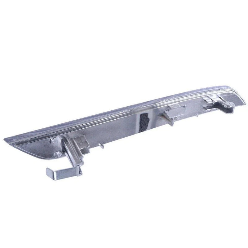 BMW X6 / X5M Front Bumper Side Marker Reflector Lamps (2008–2014)
