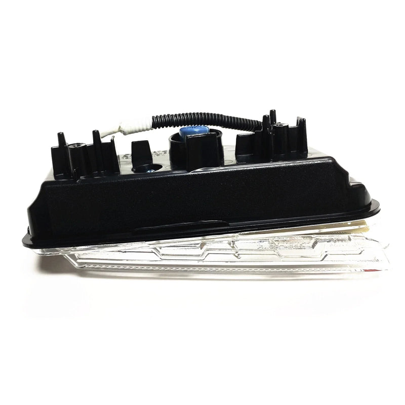 2015-2019 INFINITI Q70L Left Driver Front Turn Signal Light (2015-2019)