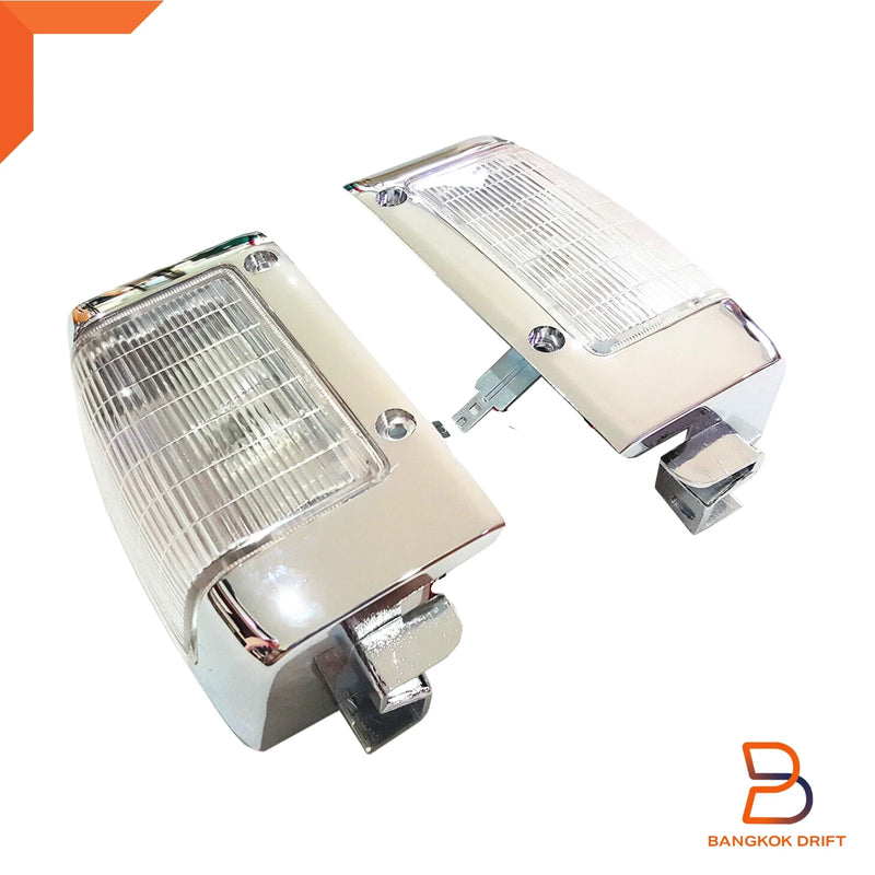 Nissan Navara D21 Chrome Side Turn Signal Corner Lamp Light (1990-1997)