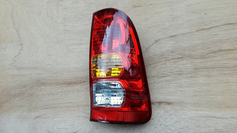 Toyota Hilux TGN KUN GGN Tail Light Rear Lamps 2 x (2005-2012)