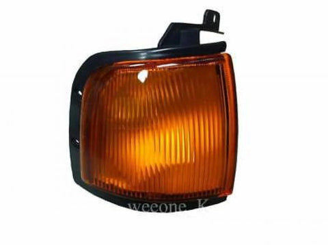 Ford Ranger RH Corner Side Light (1998-2000)