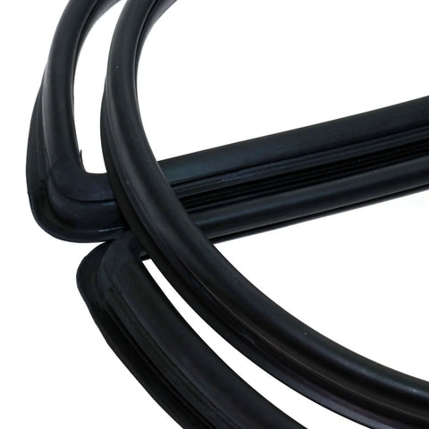 Toyota Hilux LN / RN / YN 1983-1998 Rear Windscreen Rubber