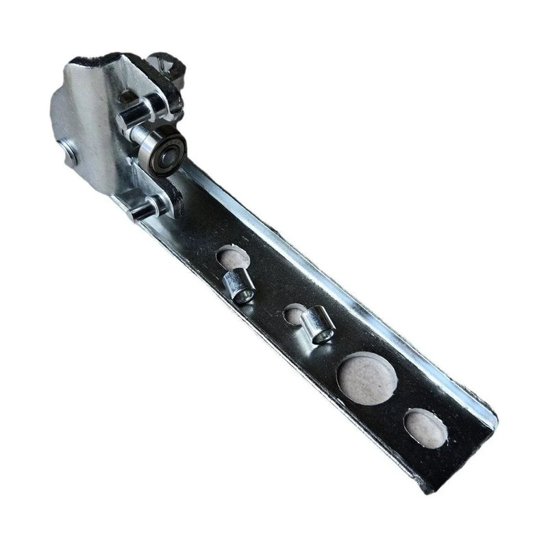 Toyota HiAce Right Middle Sliding Door Roller Hinge Bracket (1989–2005)