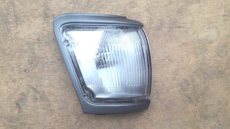 Toyota 4Runner Corner Light Lamp Indicators (1992-1995)