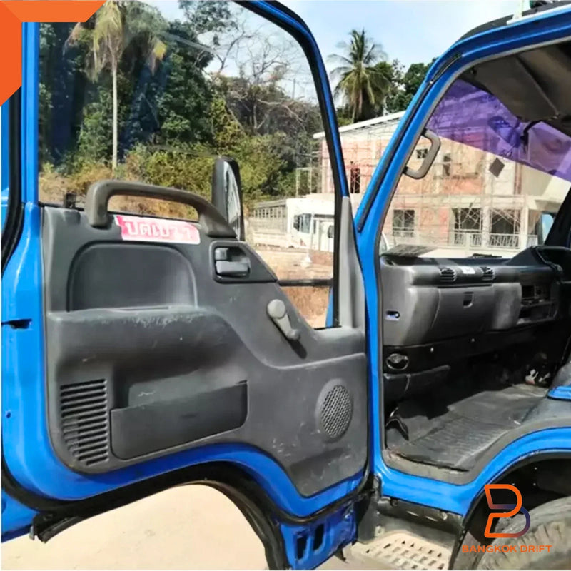 Isuzu NPR NKR NQR ELF Grey Inner Front Door Panel Manual Window (95-05)