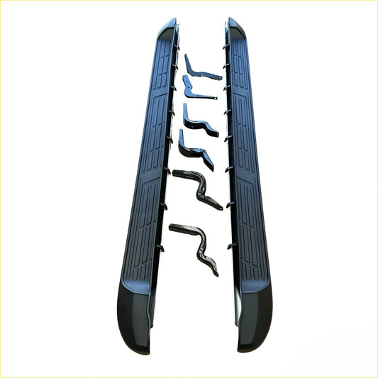 Black rubberized side step running board with textured grip and matching brackets for hilux 2015-2026 double cab