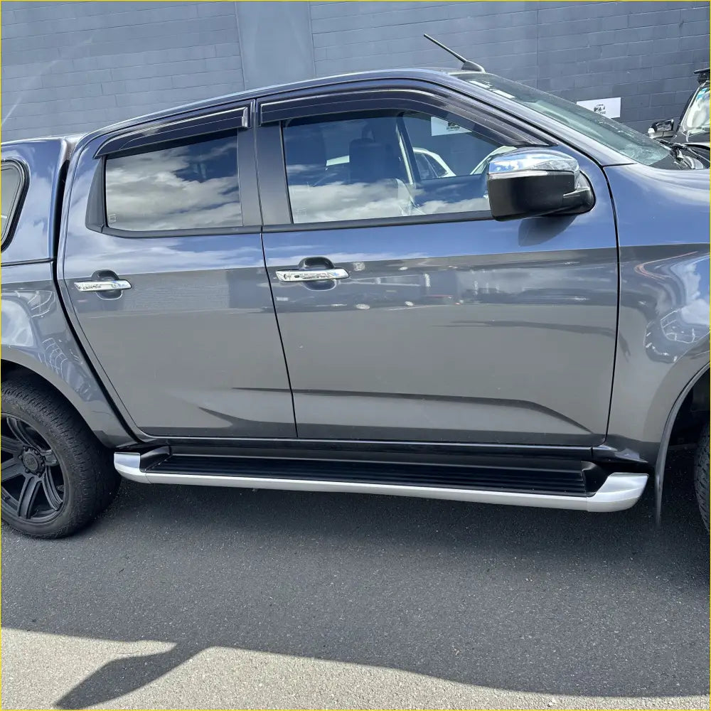 Side Step Running Board OEM Style Isuzu D-Max 2021-2023 Double Cab